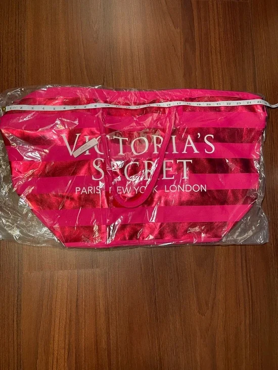 Victoria's Secret Pink Striped Beach Getaway Weekender Tote Bag - Picture 4 of 6
